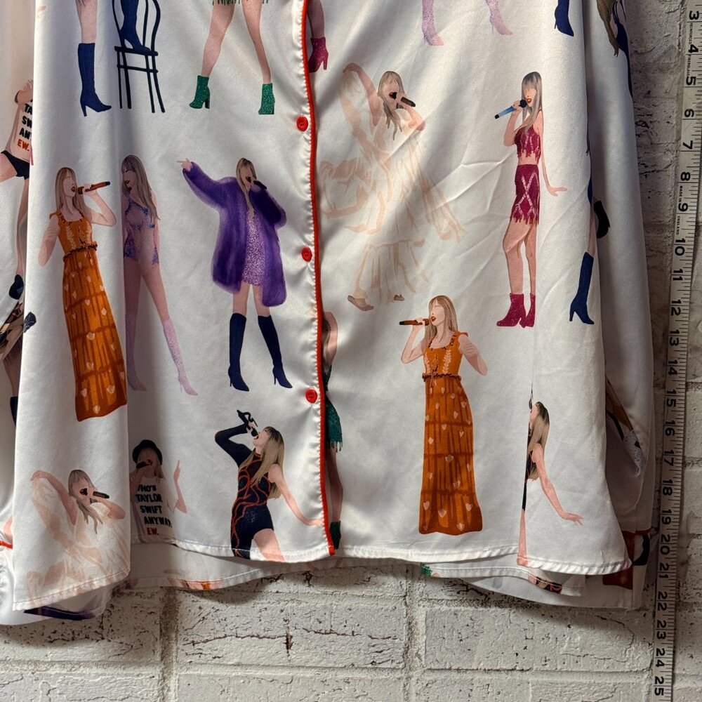 ✨ SHESHOW Taylor Swift Print Satin Pajama Top | XXL ✨ - Picture 3 of 10